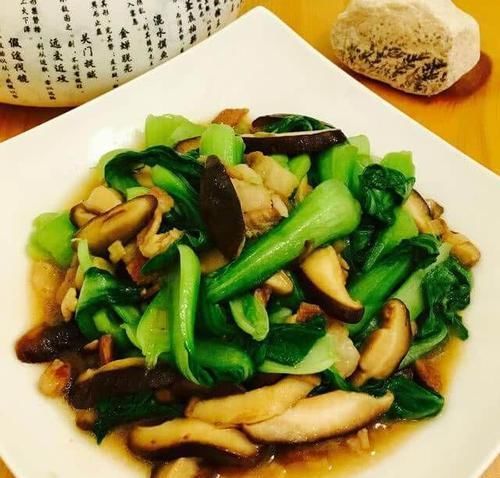 聰明人都在吃幾種食物，補充蛋白質(zhì)，延緩肌膚衰老，美白肌膚