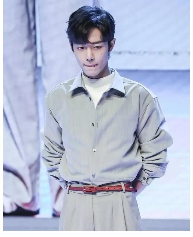 肖战|肖战终于要上综艺了?谢娜发出节目邀约,团队迅速调整档期!期待