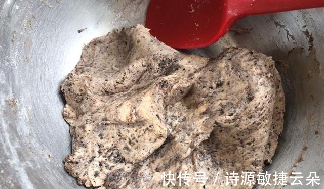 精致下午茶,无敌酥脆的奥利奥牛奶饼干,香酥可口,超级解馋!