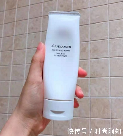 大牌就一定好用吗?4款不输大牌的平价洗面奶,拒绝花钱买教训