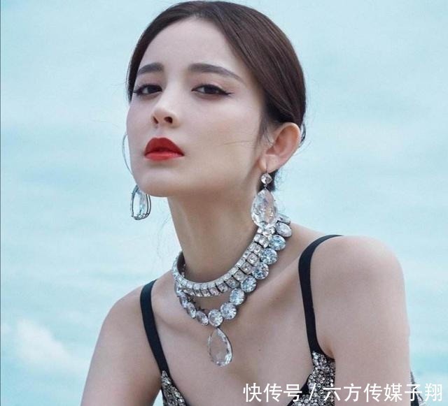 古力娜扎|脸上有这3个特征的女生,别轻易留刘海,不然会拉低你原本颜值