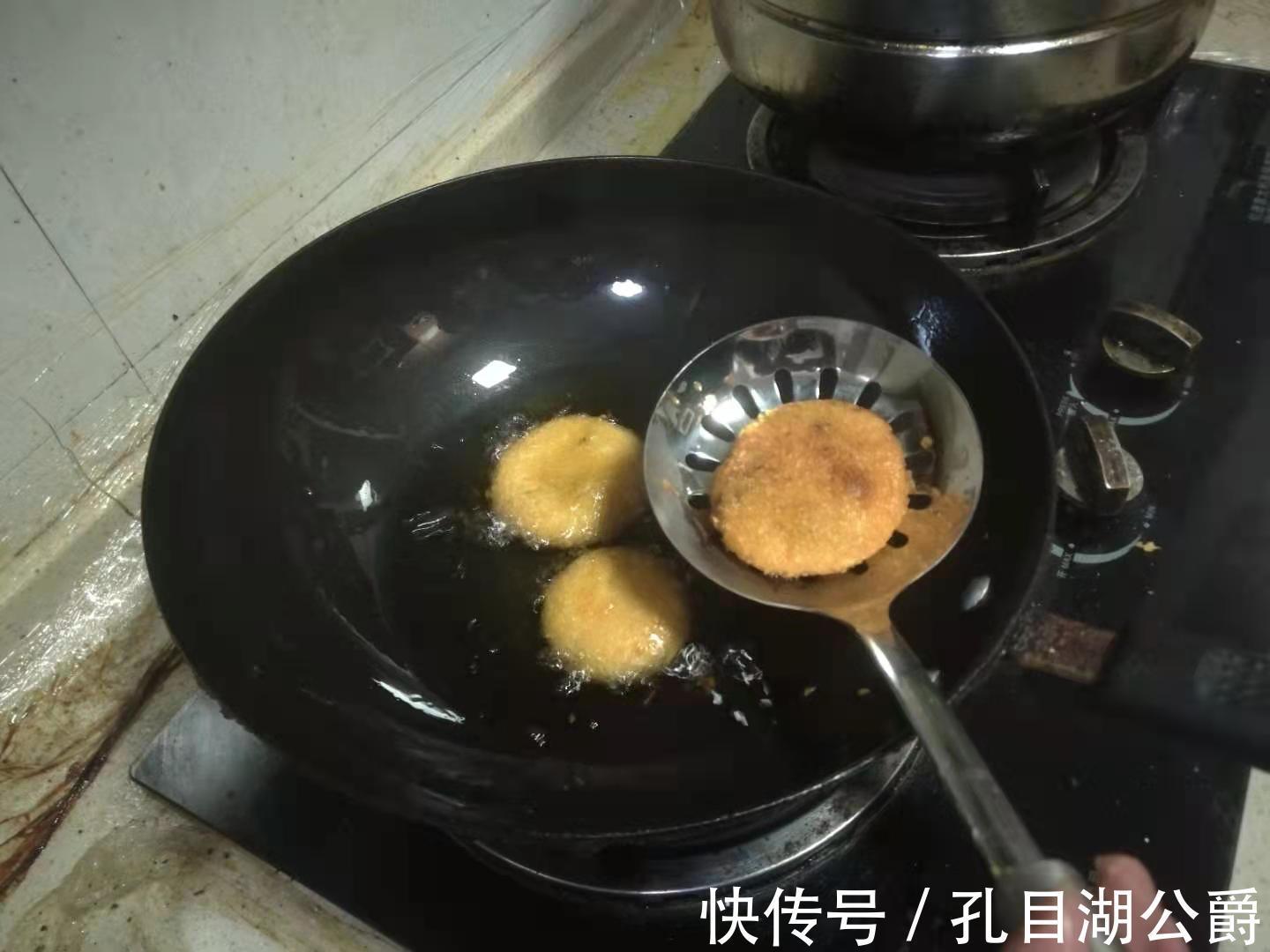 南昌初冬时节美食——南瓜饼