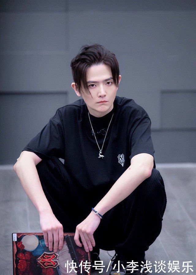 g《披荆斩棘》欧阳靖首轮淘汰!说唱天花板走了，GAI要独挑大梁?