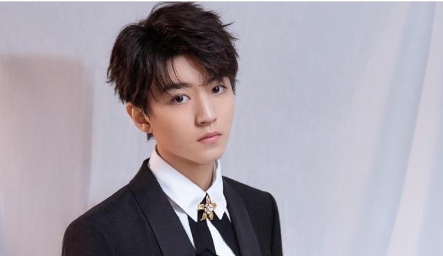 宇宙少女|曾經是同事,如今是導師與練習生,除了吳宣儀,劉雨昕令人唏噓