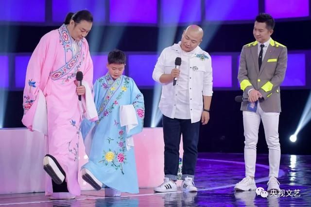 才艺|5岁“全能”小不点“上知天文下有才艺” 登台只为帮妈妈圆央视舞台梦