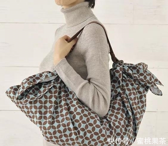 折法|一块布打两个结,变身大容量高颜值收纳包,几十种折法好强大