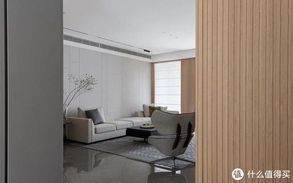 楼梯|她家客厅太好看了，一进门就被美到，喜欢这样简单不花哨的装修