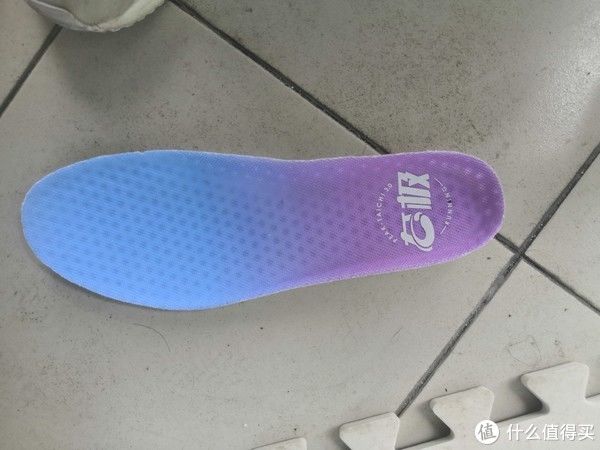 中底|闲来挑灯论鞋 篇五十七：打翻调色盘的新态极——匹克态极3.0gt泡泡配色开箱