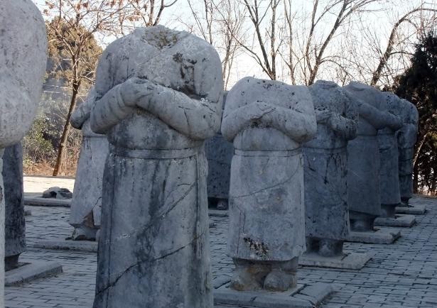 陵墓|解密武则天“无头石像、无字碑”乾陵陵墓之谜,令人吃惊