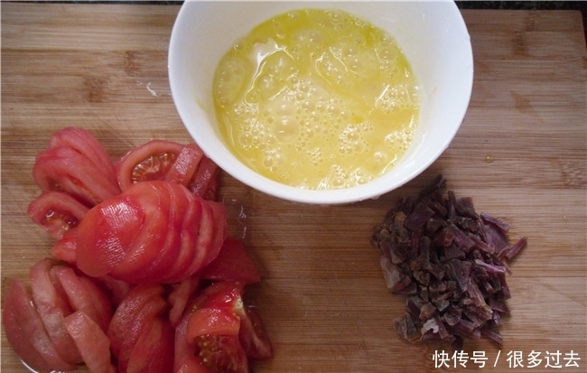 鸡蛋此做法,营养全面吃不胖,口感蓬松嫩滑,像云朵一样漂亮