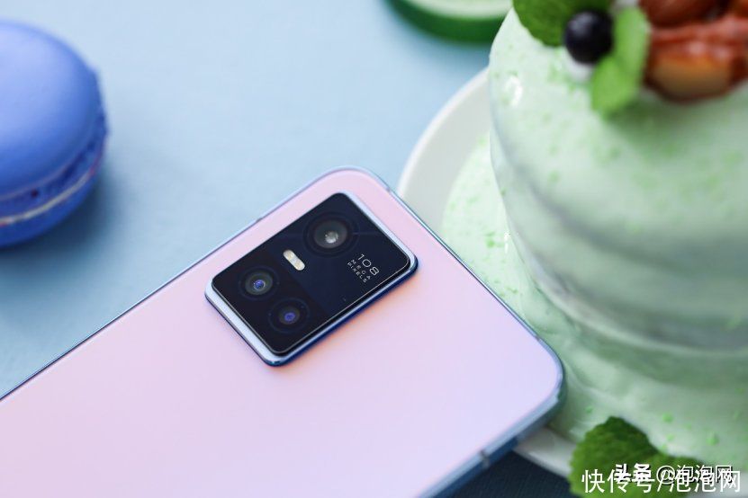 绮光焕彩|绮光焕彩的自然柔光人像自拍旗舰 vivo S10 Pro手机外观图赏