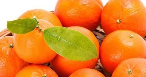 女性不想滿臉皺紋，可以多吃幾種食物，滋養(yǎng)肌膚，有益健康！