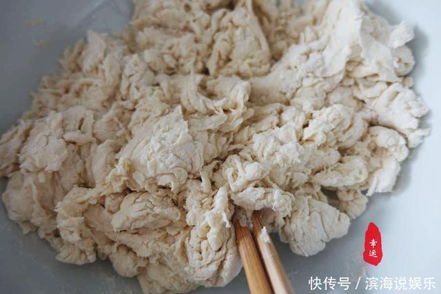 破皮|馅饼这样做才不破皮,皮薄馅足不露馅,原来和面也有小技巧