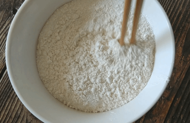 健康|宝宝出牙期烦躁,教你制作营养健康的南瓜磨牙棒,香香甜甜真好吃