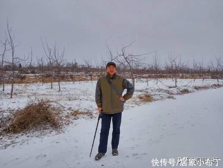 沙漠水：初春的小雪