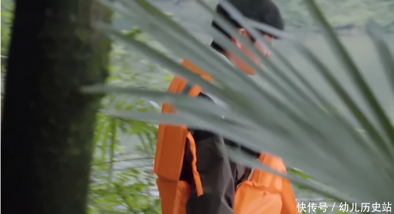 张艺兴 《向往5》问题尖锐!常驻嘉宾互比沉默,何炅开始怼飞行嘉宾