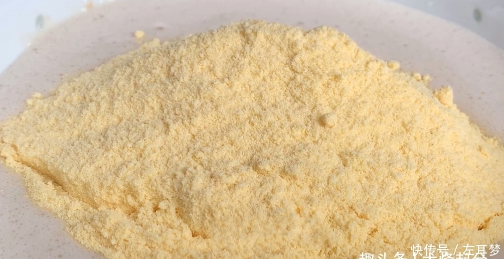 不用|香蕉别直接吃,加2鸡蛋,不用油炸,上桌就扫光,大人小孩都爱吃