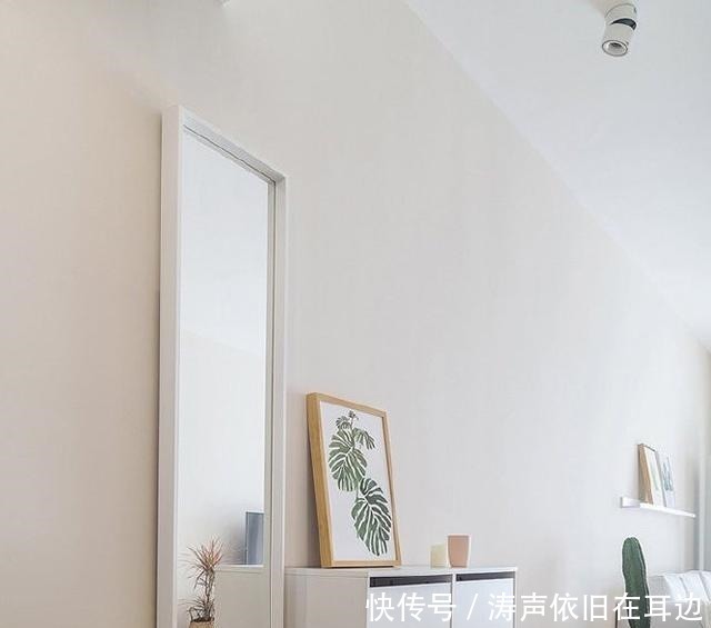 新房|极简主义新房完工入住,进门就感受到宽敞舒适,客厅效果很吸引人