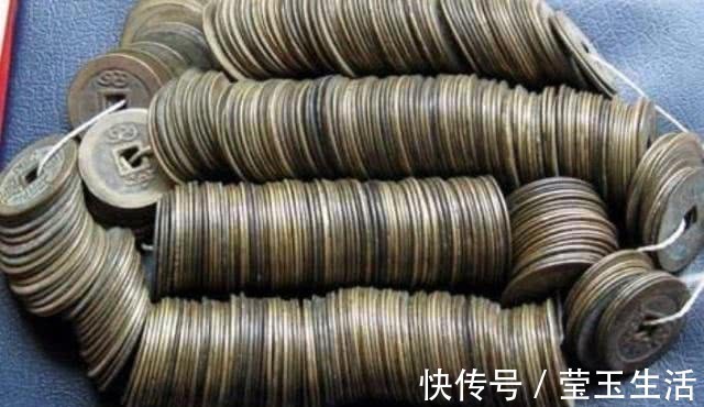 侠客$古代大侠吃饭后扔下银子就走,难道就不怕钱给少了?了解事实后我笑了!