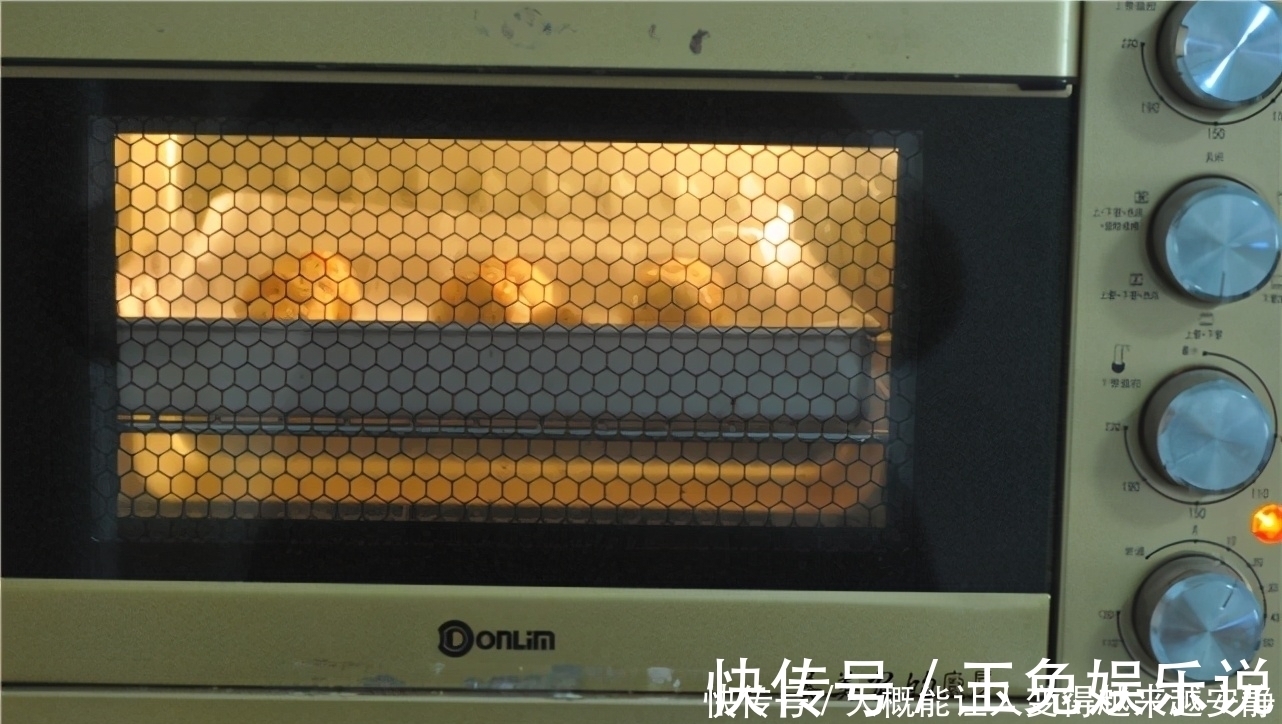 做法|米饭新做法,儿子着了迷,配点蔬菜,简单一做,天天吃不够