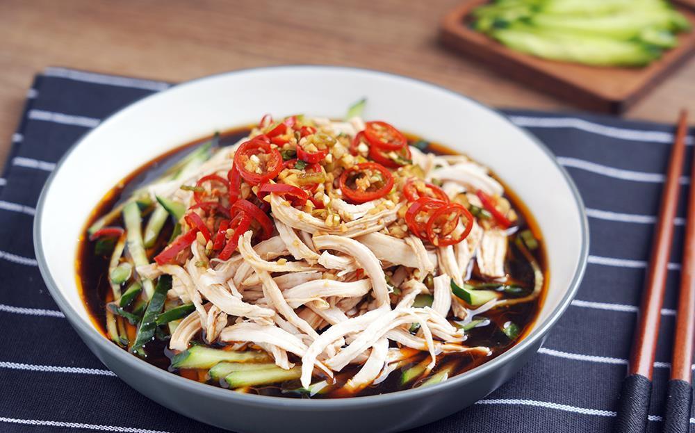 激荡|家常美味—香油手撕鸡，清香爽口，看似随意却口味激荡，真香！