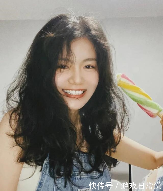 大饼脸 女生最显丑的发型,真的别再留了!女生最显丑的发型,真的别再留了!