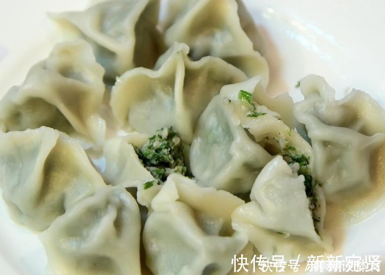 湿气就怕这个菜，遇见就买，用来包饺子，比韭菜馅还香，湿气不见了