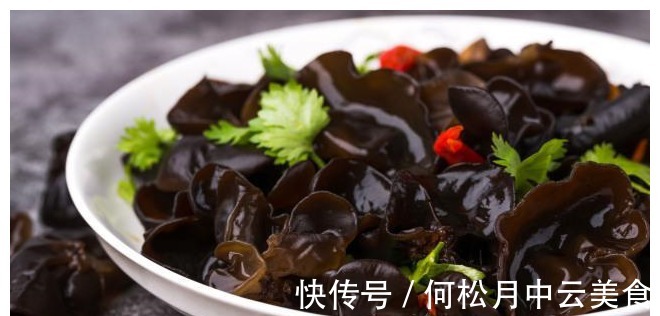 黄瓜|夏日必吃6道小凉菜，不吃鱼肉也要吃它，清口下饭，吃完舒心凉爽！