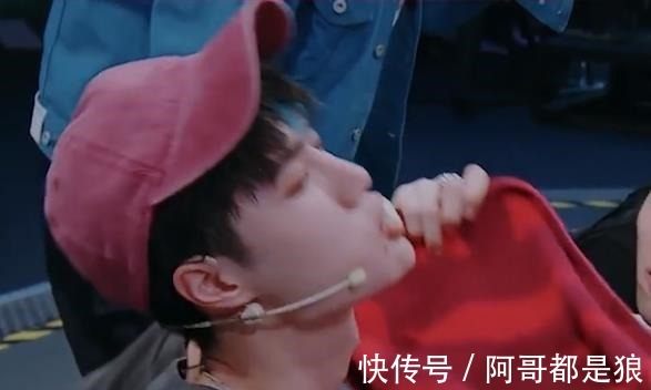 亮点|王一博生理不适坚持录节目却遇上意外,一旁张艺兴的反应才是亮点