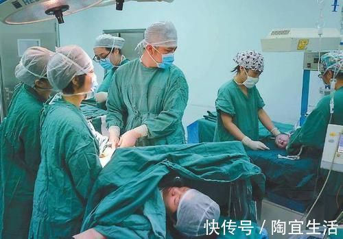 新手妈妈|产妇生完孩子刚要缝合,突然喊医生“等一下”,医生听完理由懵了