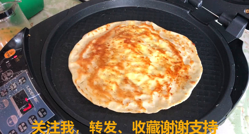  面食最新做法，不蒸不煮不油炸，这样做薄如纸，比花卷油饼还香！