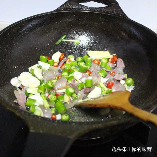 砂锅|干锅土豆片,香辣过瘾,做法简单,好吃到放不下筷子