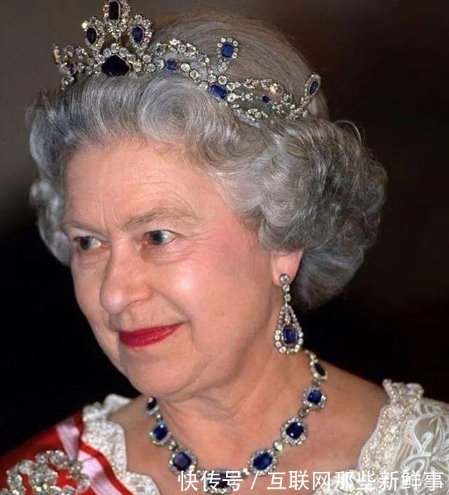 最爱 那么重的耳环为什么却成为了王室女性的最爱!