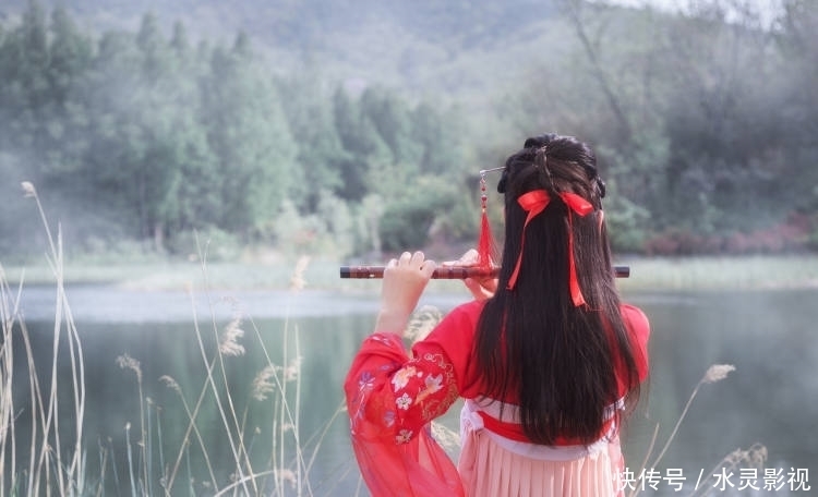 褙子|“出圈”的汉服,我不敢穿出门