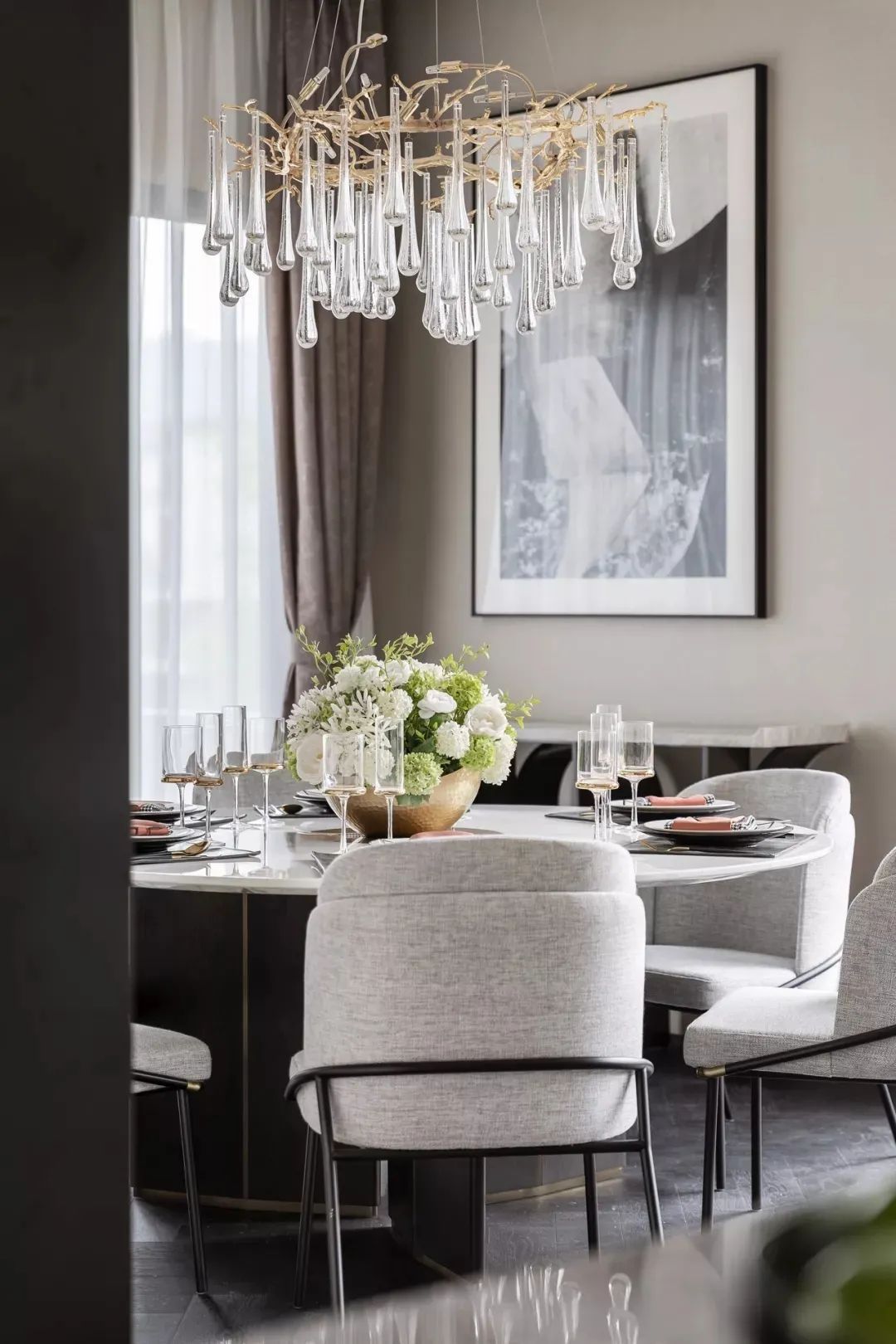 床头柜|510㎡现代别墅,低调舒适的空间,轻奢安静的气质