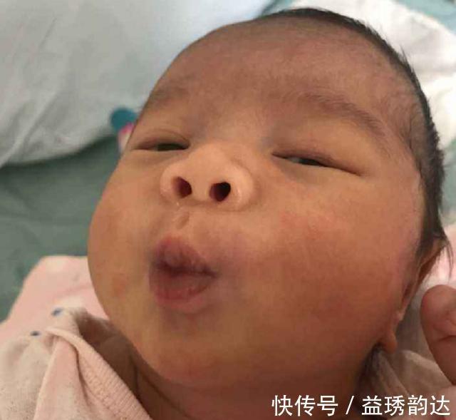 护士长|新生儿出生时太丑被爸妈嫌弃,护士长直呼漂亮,1个月后完美逆袭