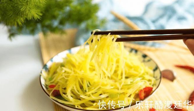 炒土豆丝加醋有讲究，不要放错时间！很多人胡乱放，难怪不好吃