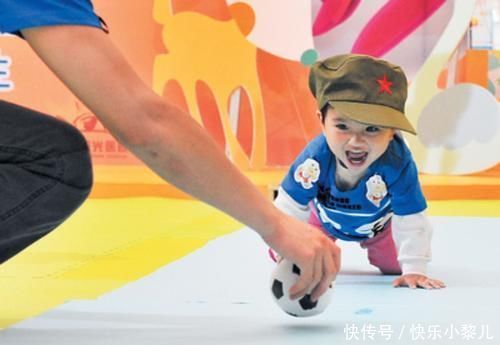 越“爬”越聪明,爬行敏感期错过很可惜!5种姿势助力宝宝学爬行