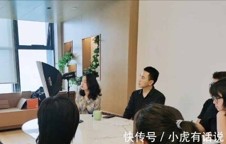 任生|林生斌带娃出门,真的另外有孩子了?“完美男人”露出了真面目!