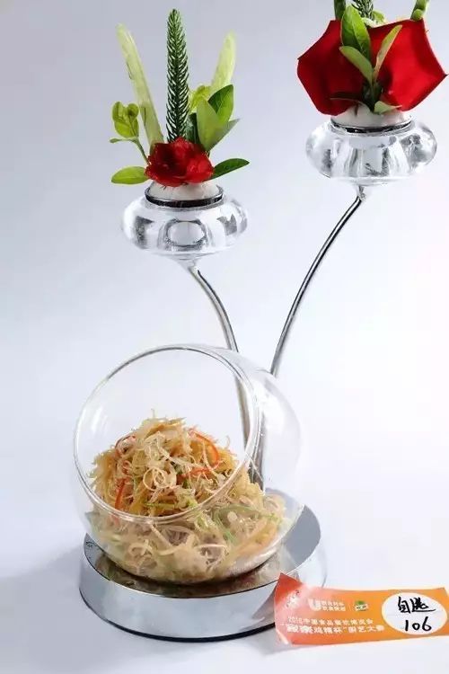 做法|精选美食:酥香澳洲牛肉、圆白菜煎饼、馋嘴泡菜鸡、发丝脆骨做法