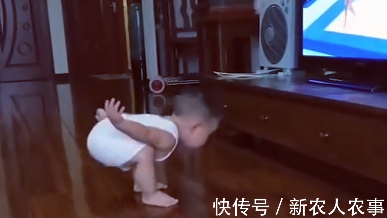 东京奥运会|一岁半的小萌娃看东京奥运会,迷上了中国体操队,神操作引笑众人