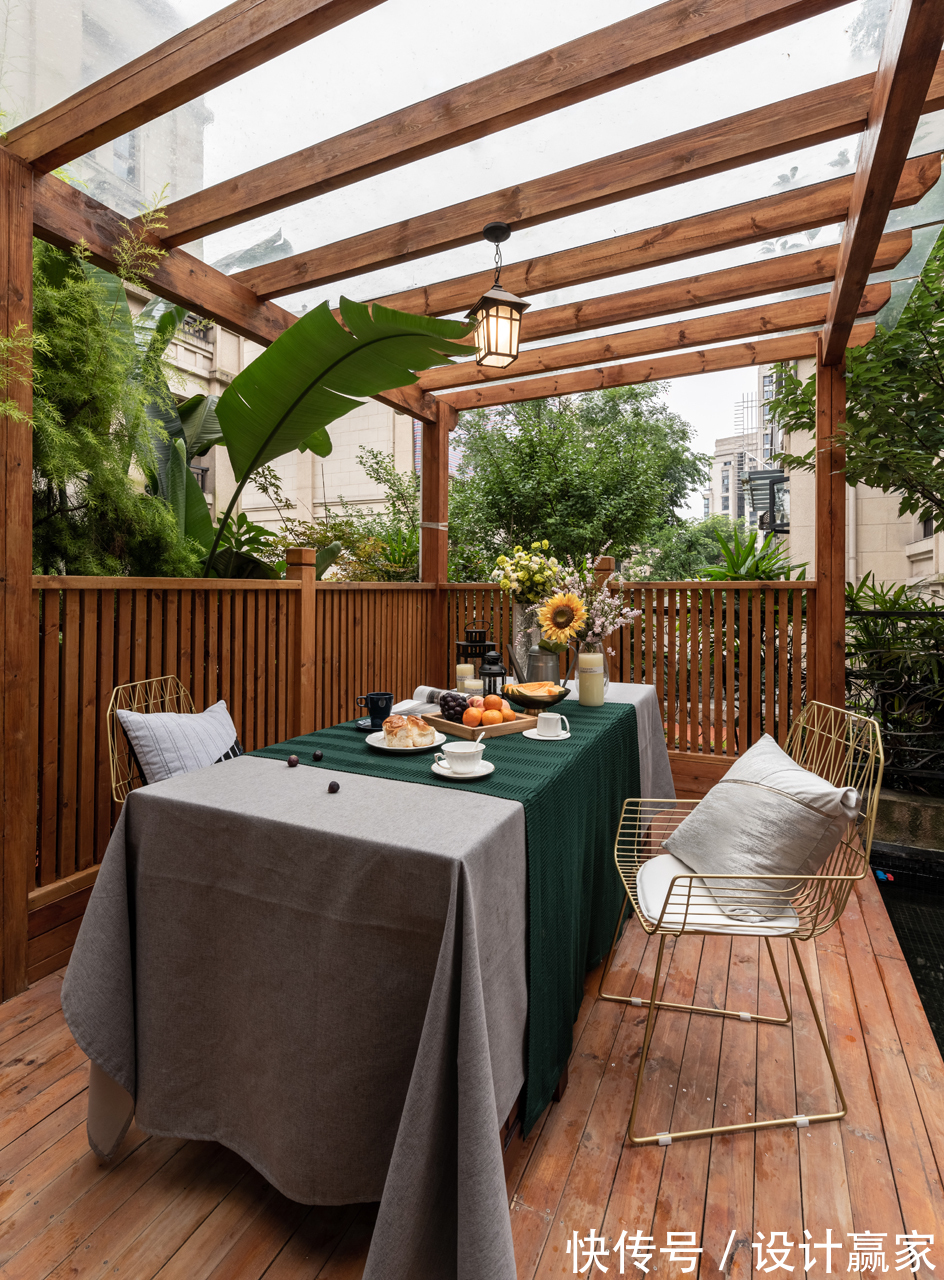 自由地带|200㎡法式叠拼,庄重浪漫有格调,叫人爱得不行