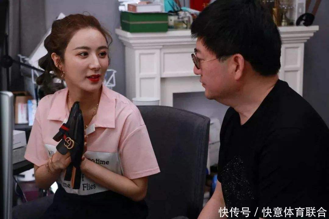 时尚|阿迪耐克扔了吧!薇娅直播间带火的3款国产鞋,时尚好看质量超级硬