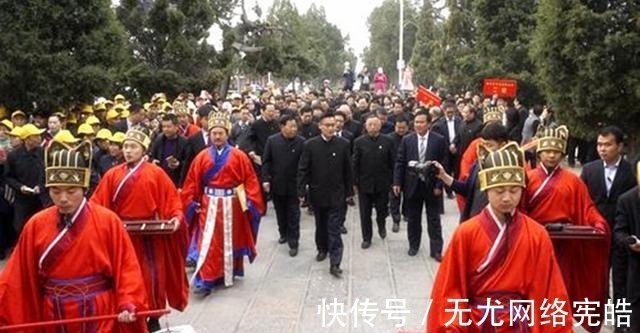 孔家&中国有一小山村,大部分都是孔子后裔,村中有一习俗我们应该学习