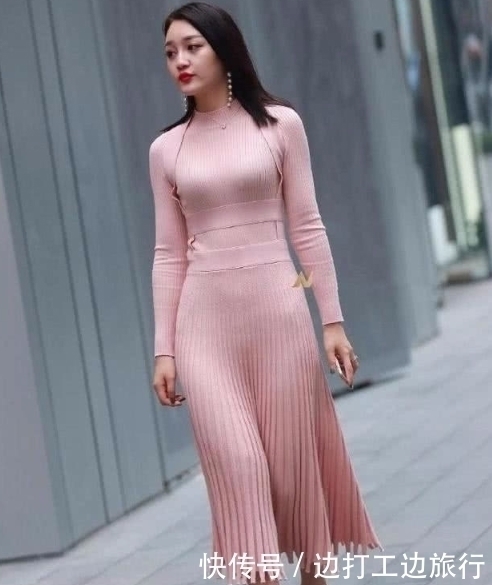 太美|时尚连衣裙太美了,难掩女子的完美好身材,让造型显得干练又优雅