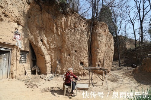 门帘|109岁老人无儿无女独居窑洞，还能穿针引线，20年离不开一样东西