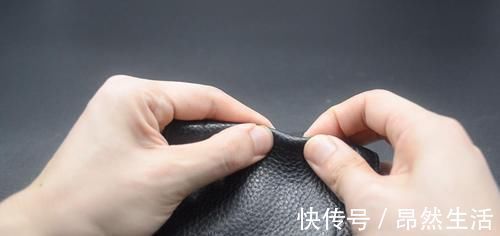 真假皮革难辨别?学会这个小窍门,再也不怕买到假的,涨知识了