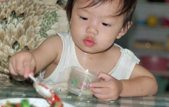 里脊夹饼|6岁孩子两年没长个,医生3种早餐不能吃,还有父母在犯错