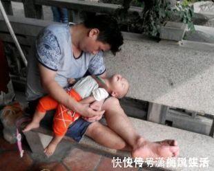 宝宝|最容易伤娃大脑的哄睡方式,被医生称为虐童行为,很多家长正在做