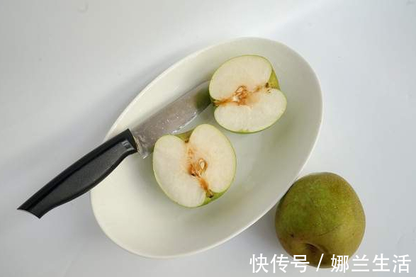 腌韭花酱|腌韭花酱,只放盐还不够,多放1样水果,更香更浓郁,存放时间久